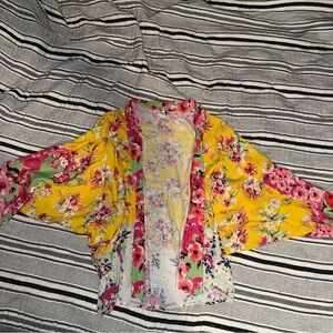 Anthropologie Akemi + Kin Aurelia Kimono in a yellow and pink floral print